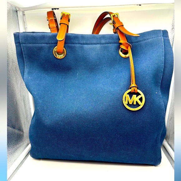 Michael Kors Handbags - Michael Kors - Blue Shoulder Bag with gold MK logo keychain